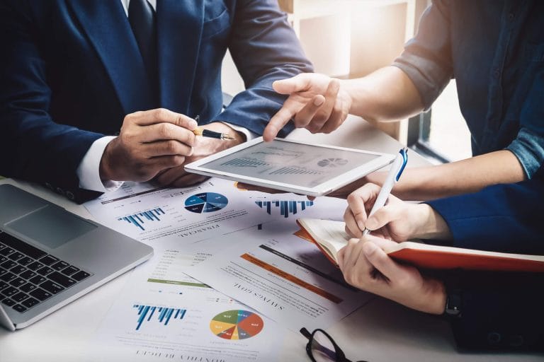 Complete Process to Open a Business Bank Account in UAE 2024?