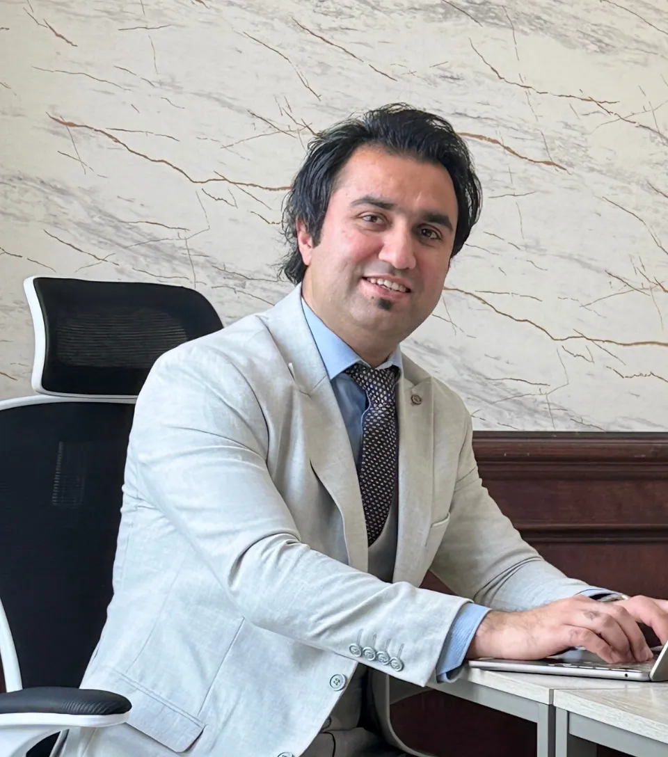 Haseeb Hamdani at Bestax